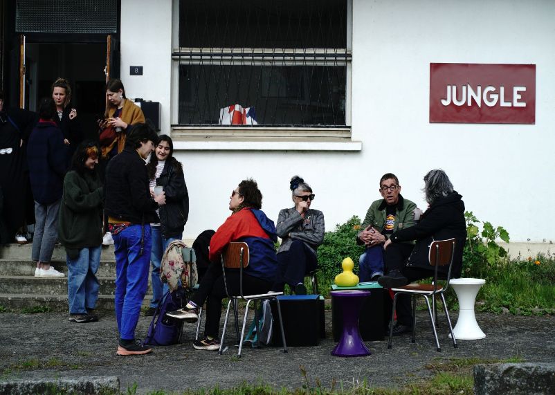 Panique en avril 2025